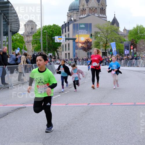25.04.2026 - Das Zehntel Tim E. http://msf.ph/oto/9579342 25.04.2026 11:09:38 Ziel 5658, 6286, 6862, 7262, 7432, 7476 meine-sportfotos.de