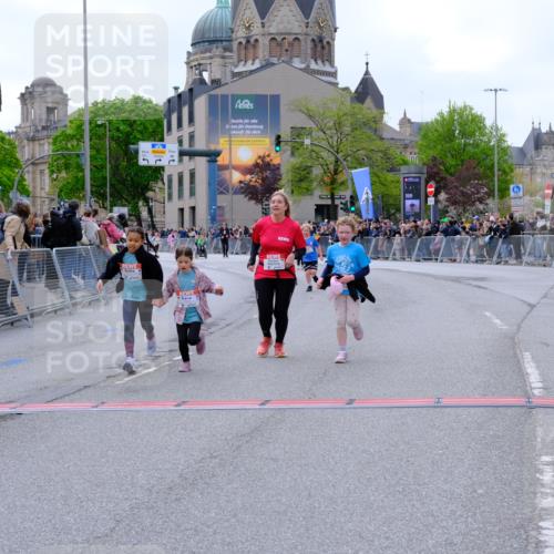 25.04.2026 - Das Zehntel Tim E. http://msf.ph/oto/9579345 25.04.2026 11:09:39 Ziel 5658, 6286, 6290, 6862, 7262, 7432, 7476 meine-sportfotos.de
