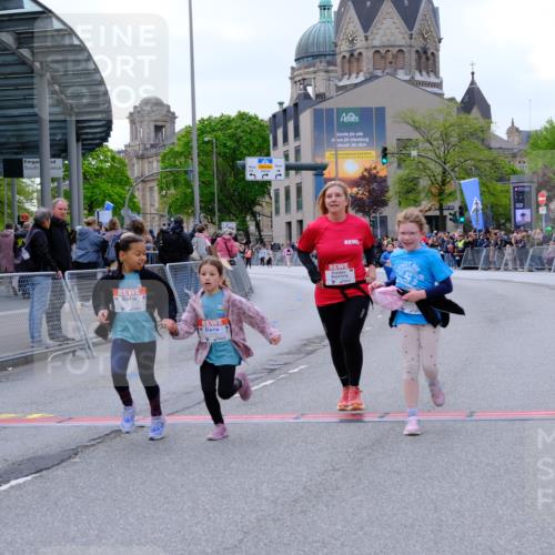 25.04.2026 - Das Zehntel Tim E. http://msf.ph/oto/9579355 25.04.2026 11:09:40 Ziel 5658, 6286, 6290, 6862, 7262, 7432, 7476 meine-sportfotos.de