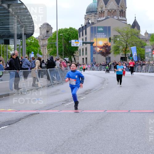 25.04.2026 - Das Zehntel Tim E. http://msf.ph/oto/9579365 25.04.2026 11:09:45 Ziel 5730, 6286, 6290, 6862, 7432, 7476 meine-sportfotos.de