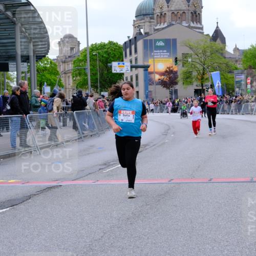 25.04.2026 - Das Zehntel Tim E. http://msf.ph/oto/9579381 25.04.2026 11:09:49 Ziel 5199, 5730, 6286, 6290 meine-sportfotos.de