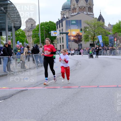 25.04.2026 - Das Zehntel Tim E. http://msf.ph/oto/9579398 25.04.2026 11:09:52 Ziel 5199, 5730 meine-sportfotos.de