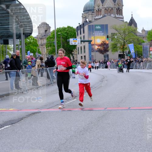 25.04.2026 - Das Zehntel Tim E. http://msf.ph/oto/9579399 25.04.2026 11:09:52 Ziel 5199, 5730 meine-sportfotos.de