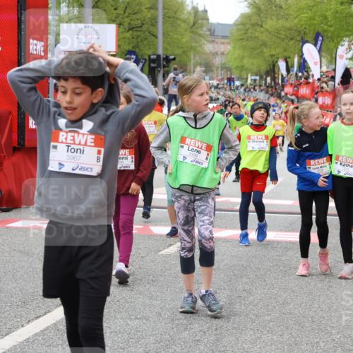 25.04.2026 - Das Zehntel Strokosch-Dieckow http://msf.ph/oto/9579407 25.04.2026 08:51:41 Ziel 1197, 1284, 1542, 1729, 1731, 1739, 1987, 2656, 2806, 2820, 3215, 3260, 3330, 1197, 1284, 1542, 1729, 1731, 1739, 1987, 2656, 2806, 2820, 3215, 3260, 3330 meine-sportfotos.de