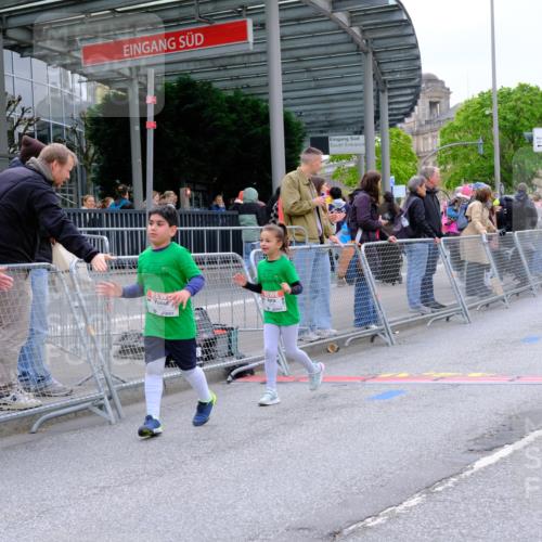25.04.2026 - Das Zehntel Tim E. http://msf.ph/oto/9579416 25.04.2026 11:10:01 Ziel 5849, 5863, 7379 meine-sportfotos.de