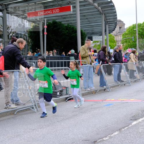 25.04.2026 - Das Zehntel Tim E. http://msf.ph/oto/9579417 25.04.2026 11:10:01 Ziel 5849, 5863, 7379 meine-sportfotos.de