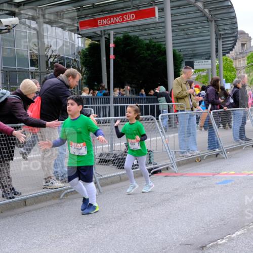 25.04.2026 - Das Zehntel Tim E. http://msf.ph/oto/9579420 25.04.2026 11:10:02 Ziel 5849, 5863, 7342, 7379 meine-sportfotos.de