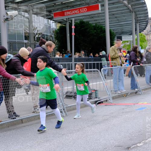 25.04.2026 - Das Zehntel Tim E. http://msf.ph/oto/9579421 25.04.2026 11:10:02 Ziel 5849, 5863, 7342, 7379 meine-sportfotos.de
