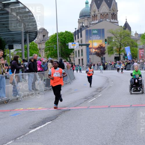 25.04.2026 - Das Zehntel Tim E. http://msf.ph/oto/9579430 25.04.2026 11:10:05 Ziel 5849, 5863, 7342, 7351, 7379 meine-sportfotos.de