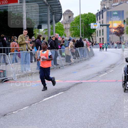 25.04.2026 - Das Zehntel Tim E. http://msf.ph/oto/9579437 25.04.2026 11:10:09 Ziel 7342, 7351, 7379, 7530, 7534 meine-sportfotos.de