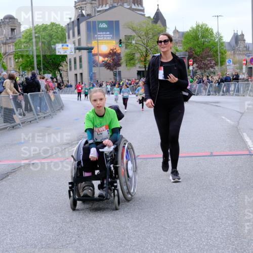 25.04.2026 - Das Zehntel Tim E. http://msf.ph/oto/9579439 25.04.2026 11:10:10 Ziel 7342, 7351, 7379, 7530, 7534 meine-sportfotos.de