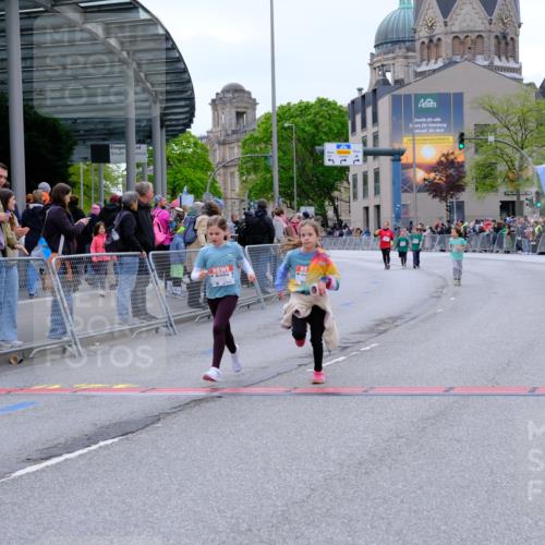 25.04.2026 - Das Zehntel Tim E. http://msf.ph/oto/9579440 25.04.2026 11:10:15 Ziel 7351, 7530, 7534 meine-sportfotos.de