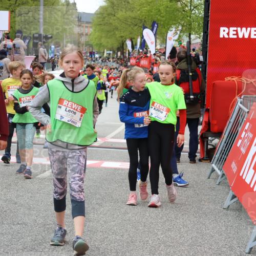25.04.2026 - Das Zehntel Strokosch-Dieckow http://msf.ph/oto/9579441 25.04.2026 08:51:42 Ziel 1197, 1284, 1542, 1729, 1731, 1739, 1888, 1987, 2656, 2806, 2820, 3215, 3260, 3330, 3627, 1197, 1284, 1542, 1729, 1731, 1739, 1888, 1987, 2656, 2806, 2820, 3215, 3260, 3330, 3627 meine-sportfotos.de