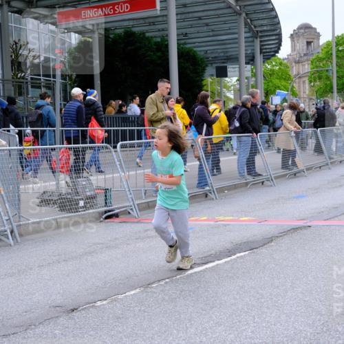 25.04.2026 - Das Zehntel Tim E. http://msf.ph/oto/9579464 25.04.2026 11:10:25 Ziel 5086, 5175, 5982, 5986, 7792 meine-sportfotos.de