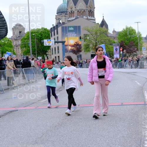 25.04.2026 - Das Zehntel Tim E. http://msf.ph/oto/9579476 25.04.2026 11:10:27 Ziel 5086, 5175, 5982, 5986, 7783, 7792 meine-sportfotos.de