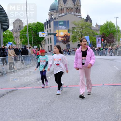 25.04.2026 - Das Zehntel Tim E. http://msf.ph/oto/9579477 25.04.2026 11:10:27 Ziel 5086, 5175, 5982, 5986, 7783, 7792 meine-sportfotos.de