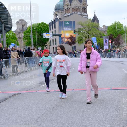 25.04.2026 - Das Zehntel Tim E. http://msf.ph/oto/9579479 25.04.2026 11:10:27 Ziel 5086, 5175, 5982, 5986, 7783, 7792 meine-sportfotos.de