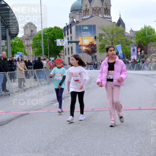 25.04.2026 - Das Zehntel Tim E. http://msf.ph/oto/9579480 25.04.2026 11:10:27 Ziel 5086, 5175, 5982, 5986, 7783, 7792 meine-sportfotos.de