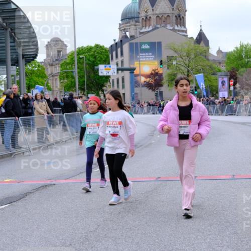 25.04.2026 - Das Zehntel Tim E. http://msf.ph/oto/9579482 25.04.2026 11:10:28 Ziel 5086, 5175, 5982, 5986, 7783, 7792 meine-sportfotos.de