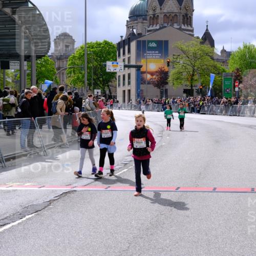 25.04.2026 - Das Zehntel Tim E. http://msf.ph/oto/9579492 25.04.2026 11:11:03 Ziel 5128, 6579, 6596 meine-sportfotos.de
