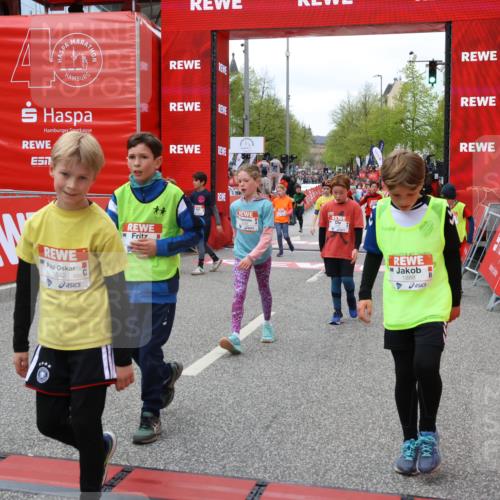 25.04.2026 - Das Zehntel Strokosch-Dieckow http://msf.ph/oto/9579505 25.04.2026 08:51:51 Ziel 2162, 2169, 2338, 2598, 2616, 2624, 2800, 3097, 3461, 3648, 3933, 3978, 2162, 2169, 2338, 2598, 2616, 2624, 2800, 3097, 3461, 3648, 3933, 3978 meine-sportfotos.de