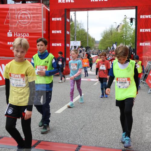 25.04.2026 - Das Zehntel Strokosch-Dieckow http://msf.ph/oto/9579513 25.04.2026 08:51:51 Ziel 2162, 2169, 2338, 2598, 2616, 2624, 2800, 3097, 3461, 3648, 3933, 3978, 2162, 2169, 2338, 2598, 2616, 2624, 2800, 3097, 3461, 3648, 3933, 3978 meine-sportfotos.de