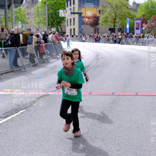 25.04.2026 - Das Zehntel Tim E. http://msf.ph/oto/9579515 25.04.2026 11:11:16 Ziel 5085, 6447, 6451 meine-sportfotos.de