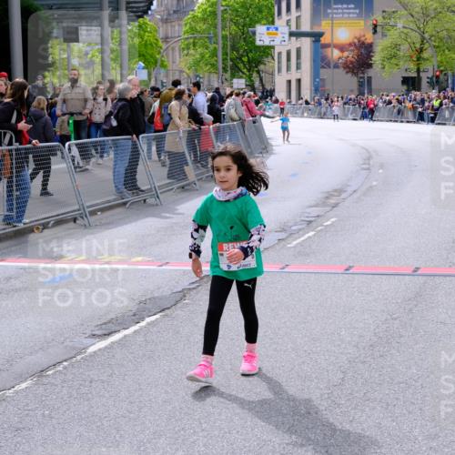 25.04.2026 - Das Zehntel Tim E. http://msf.ph/oto/9579518 25.04.2026 11:11:17 Ziel 5085, 6447, 6451 meine-sportfotos.de