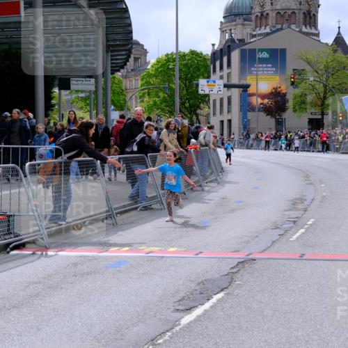 25.04.2026 - Das Zehntel Tim E. http://msf.ph/oto/9579525 25.04.2026 11:11:23 Ziel 6788 meine-sportfotos.de