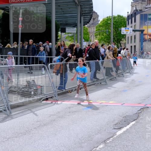 25.04.2026 - Das Zehntel Tim E. http://msf.ph/oto/9579529 25.04.2026 11:11:24 Ziel 6788 meine-sportfotos.de
