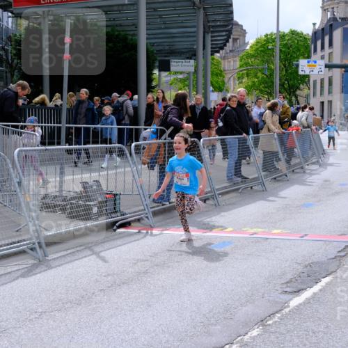 25.04.2026 - Das Zehntel Tim E. http://msf.ph/oto/9579532 25.04.2026 11:11:24 Ziel 6788 meine-sportfotos.de