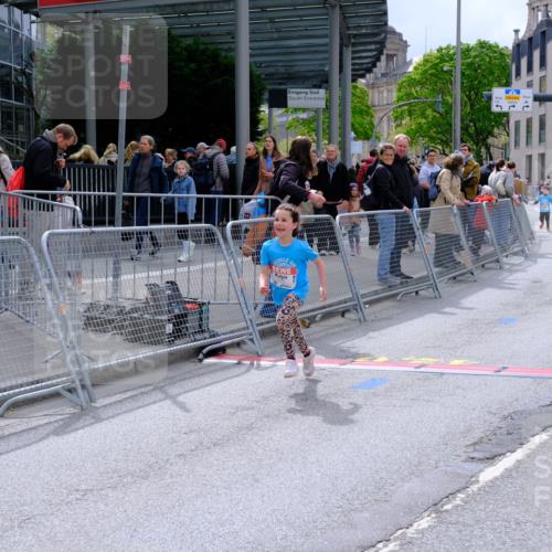 25.04.2026 - Das Zehntel Tim E. http://msf.ph/oto/9579533 25.04.2026 11:11:24 Ziel 6788 meine-sportfotos.de