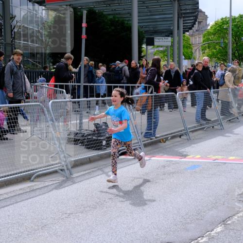 25.04.2026 - Das Zehntel Tim E. http://msf.ph/oto/9579536 25.04.2026 11:11:25 Ziel 6788 meine-sportfotos.de