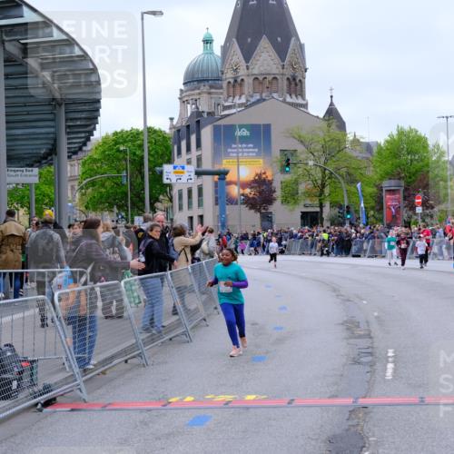25.04.2026 - Das Zehntel Tim E. http://msf.ph/oto/9579565 25.04.2026 11:11:41 Ziel 5883 meine-sportfotos.de