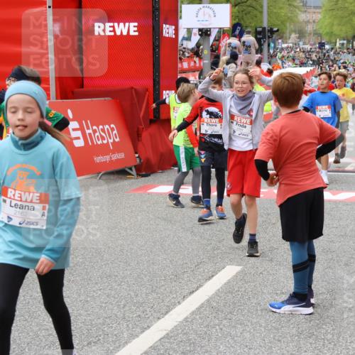 25.04.2026 - Das Zehntel Strokosch-Dieckow http://msf.ph/oto/9579575 25.04.2026 08:51:58 Ziel 2066, 2149, 2162, 2312, 2338, 2761, 2894, 3229, 3332, 3382, 3407, 3570, 3921, 2066, 2149, 2162, 2312, 2338, 2761, 2894, 3229, 3332, 3382, 3407, 3570, 3921 meine-sportfotos.de