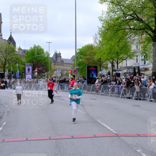 25.04.2026 - Das Zehntel Tim E. http://msf.ph/oto/9579583 25.04.2026 11:11:50 Ziel 5876, 7036 meine-sportfotos.de