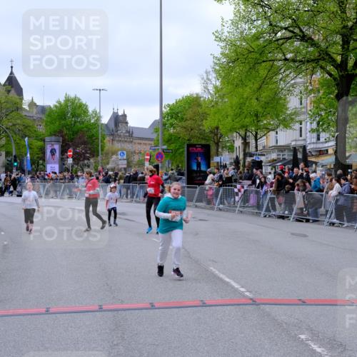 25.04.2026 - Das Zehntel Tim E. http://msf.ph/oto/9579587 25.04.2026 11:11:50 Ziel 5876, 7036 meine-sportfotos.de