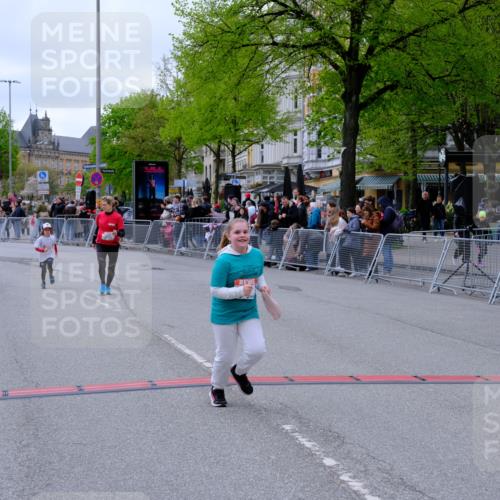 25.04.2026 - Das Zehntel Tim E. http://msf.ph/oto/9579595 25.04.2026 11:11:52 Ziel 5016, 5079, 5876, 7036, 7350 meine-sportfotos.de