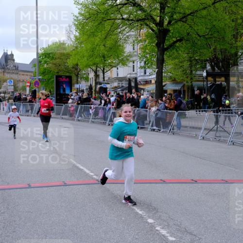 25.04.2026 - Das Zehntel Tim E. http://msf.ph/oto/9579597 25.04.2026 11:11:52 Ziel 5016, 5079, 5876, 7036, 7350 meine-sportfotos.de