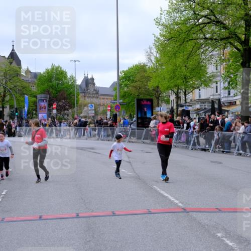 25.04.2026 - Das Zehntel Tim E. http://msf.ph/oto/9579601 25.04.2026 11:11:54 Ziel 5016, 5079, 5122, 5876, 7036, 7350 meine-sportfotos.de