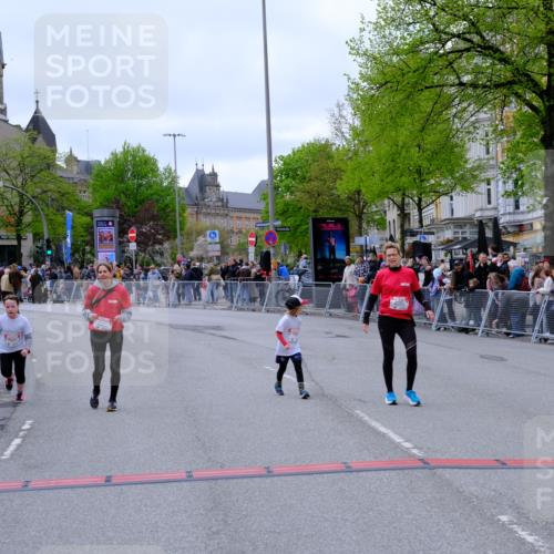 25.04.2026 - Das Zehntel Tim E. http://msf.ph/oto/9579605 25.04.2026 11:11:55 Ziel 5016, 5079, 5122, 5876, 7036, 7350 meine-sportfotos.de