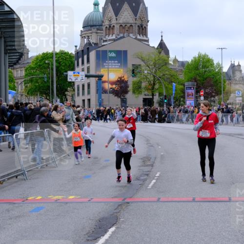 25.04.2026 - Das Zehntel Tim E. http://msf.ph/oto/9579611 25.04.2026 11:11:56 Ziel 5016, 5079, 5122, 5876, 7350 meine-sportfotos.de
