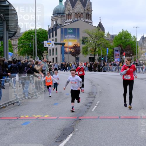 25.04.2026 - Das Zehntel Tim E. http://msf.ph/oto/9579612 25.04.2026 11:11:56 Ziel 5016, 5079, 5122, 5876, 7350 meine-sportfotos.de