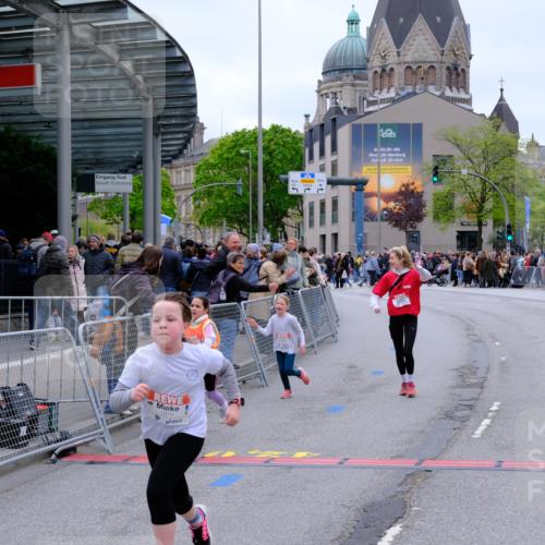 25.04.2026 - Das Zehntel Tim E. http://msf.ph/oto/9579623 25.04.2026 11:11:58 Ziel 5016, 5079, 5122, 7350 meine-sportfotos.de