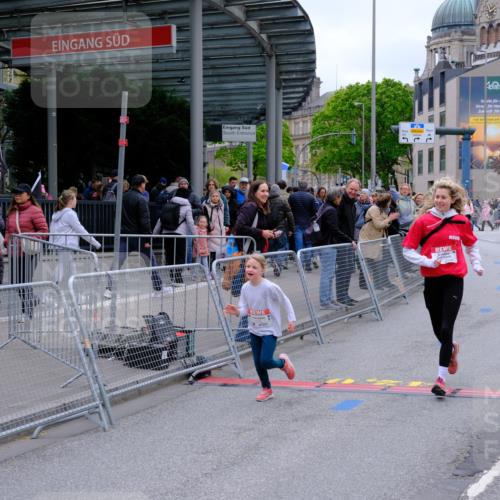 25.04.2026 - Das Zehntel Tim E. http://msf.ph/oto/9579635 25.04.2026 11:11:59 Ziel 5016, 5079, 5122, 7350 meine-sportfotos.de