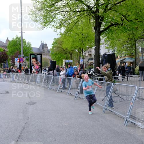 25.04.2026 - Das Zehntel Tim E. http://msf.ph/oto/9579643 25.04.2026 11:13:52 Ziel 6606, 7626 meine-sportfotos.de