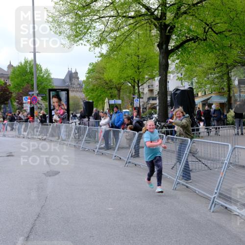 25.04.2026 - Das Zehntel Tim E. http://msf.ph/oto/9579645 25.04.2026 11:13:52 Ziel 6606, 7626 meine-sportfotos.de