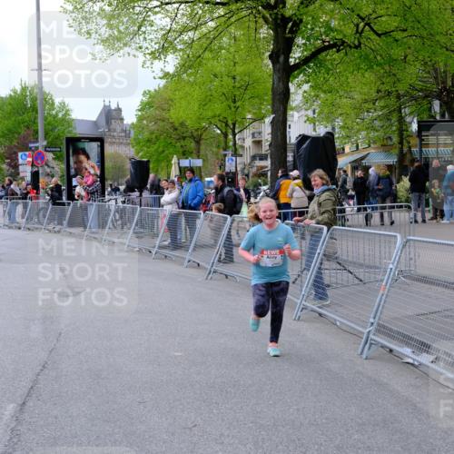 25.04.2026 - Das Zehntel Tim E. http://msf.ph/oto/9579646 25.04.2026 11:13:53 Ziel 6606, 7626 meine-sportfotos.de