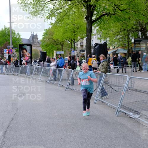 25.04.2026 - Das Zehntel Tim E. http://msf.ph/oto/9579647 25.04.2026 11:13:53 Ziel 6606, 7626 meine-sportfotos.de