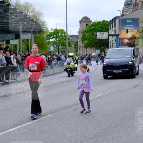 25.04.2026 - Das Zehntel Tim E. http://msf.ph/oto/9579659 25.04.2026 11:13:56 Ziel 6606, 7626 meine-sportfotos.de